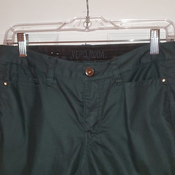 NWOT Vero Moda Jeans - Picture 2 of 3